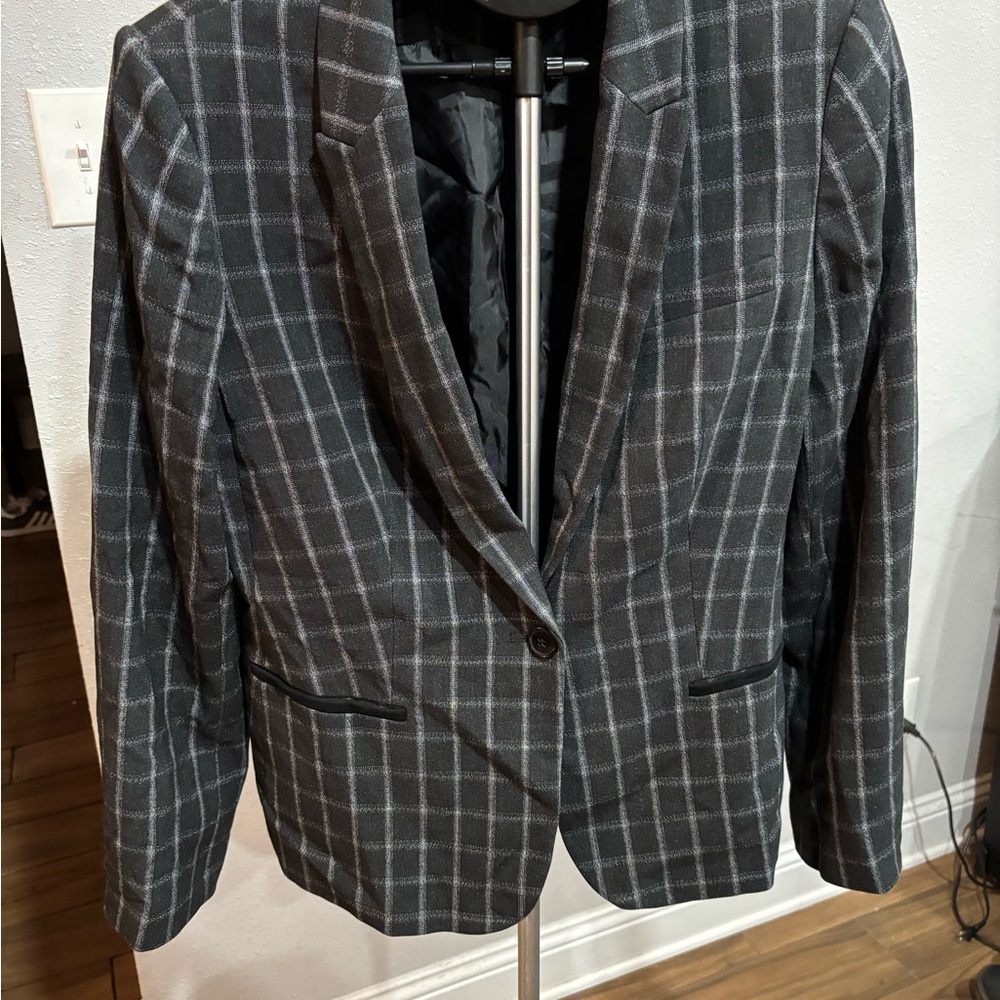 Tommy Hilfiger Black and Gray Plaid Suit Jacket